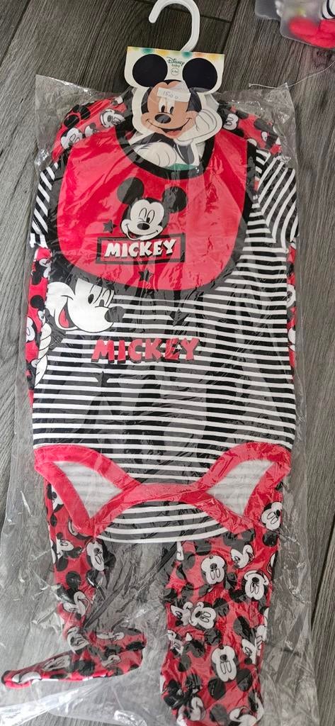 Mickey mouse set, Verzamelen, Disney, Ophalen of Verzenden, Mickey Mouse, Nieuw, Kleding of Textiel