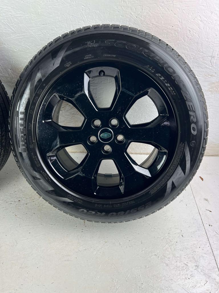 Originele Land Rover Defender velgen 20" all-season L663, Niet ingevuld, Gebruikt, 255 mm, Banden en Velgen