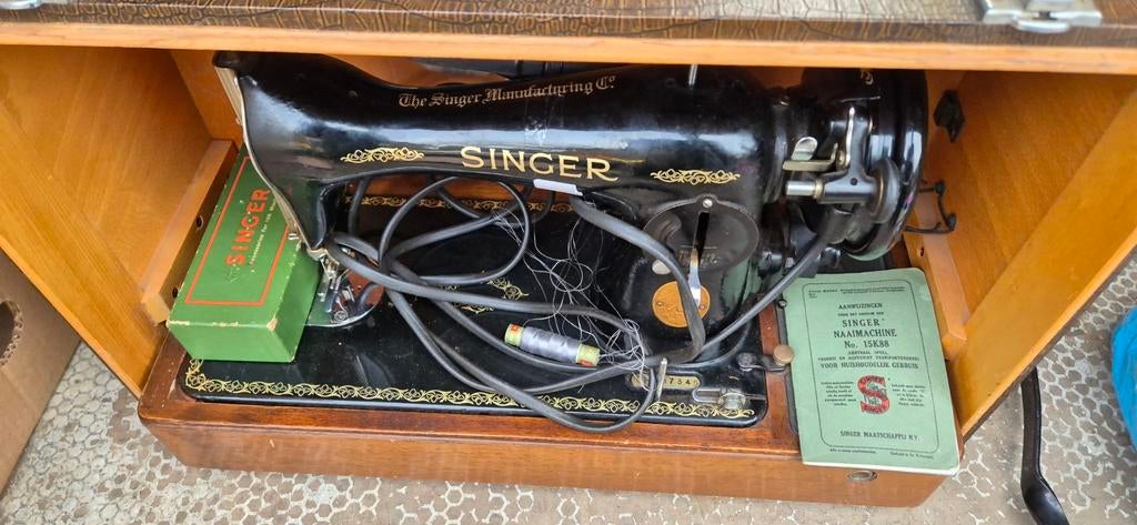 Vintage Singer Naaimachine met Koffer - Werkend, Antiek en Kunst, Antiek | Naaimachines, Ophalen of Verzenden