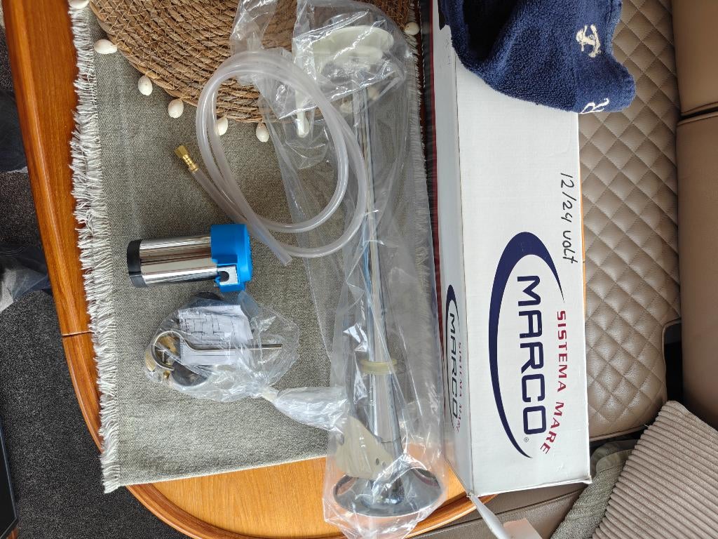 RVS Luchthoorn, Ophalen, Nieuw, Kaartplotter of Fish Finder