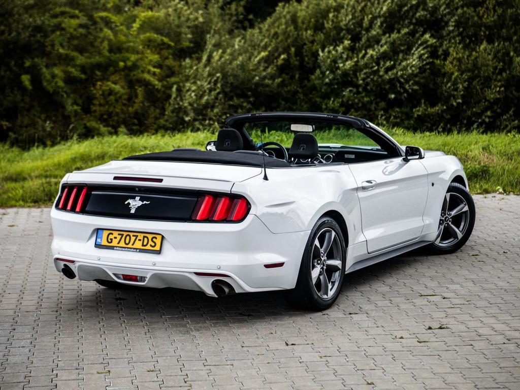 Ford Mustang Convertible 3.7 V6 305PK Automaat Camera Airco, Auto's, Automaat, Gebruikt, Euro 6, Cabriolet
