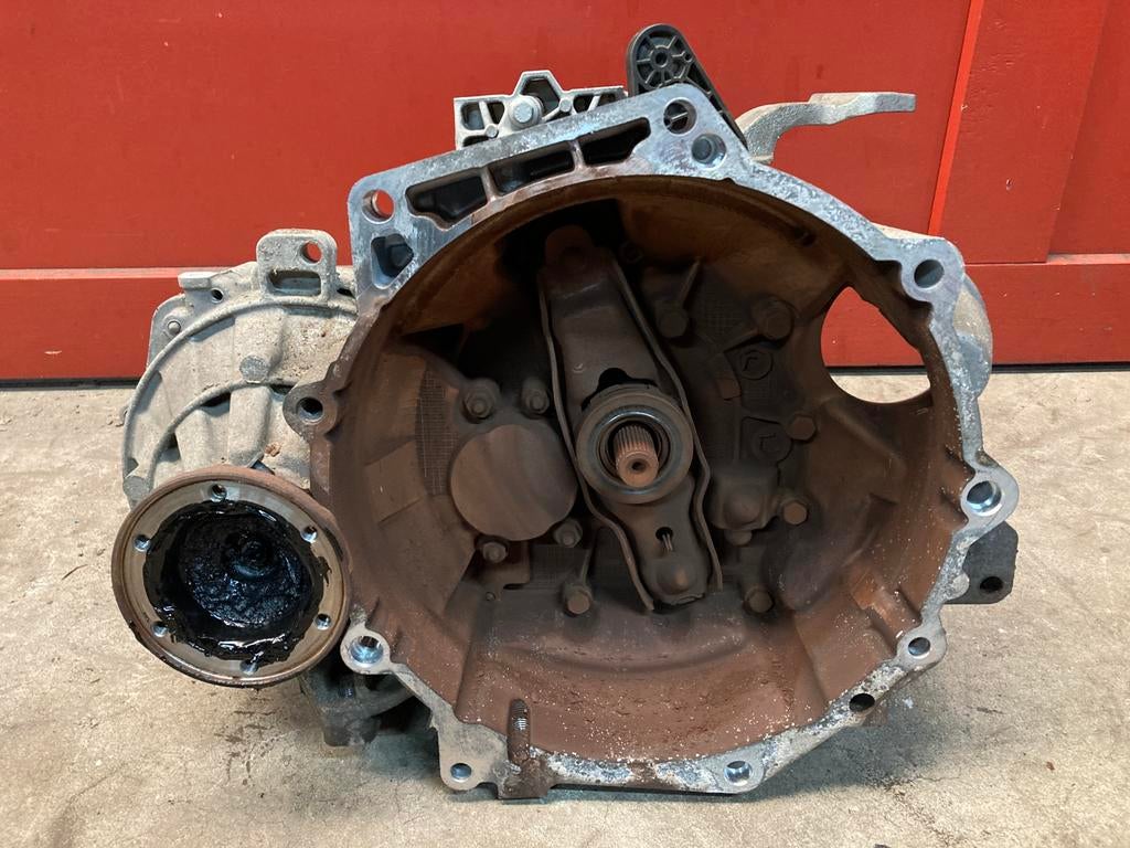 Versnellingsbak Skoda Octavia 1.6 M-code CRKB VB code PTW, Ophalen, Gebruikt, Seat