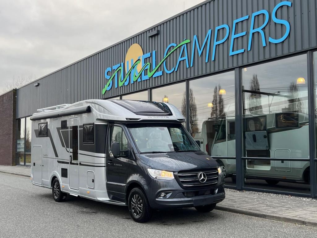 Adria Coral Supreme MB 670 DL LEDER/DAKAIRCONDITIONING, Caravans en Kamperen, Campers, Automaat, Bedrijf, Diesel, Tot en met 3