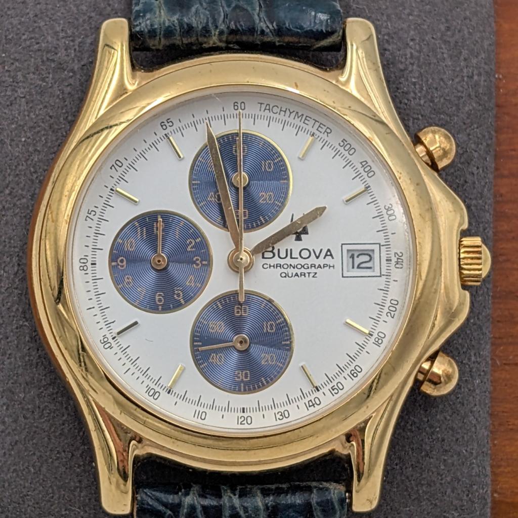 Bulova Vintage 1980s chronograaf horloge goudkleur JA411, Sieraden, Tassen en Uiterlijk, Horloges | Heren, Ruilrijk, Zo goed als nieuw