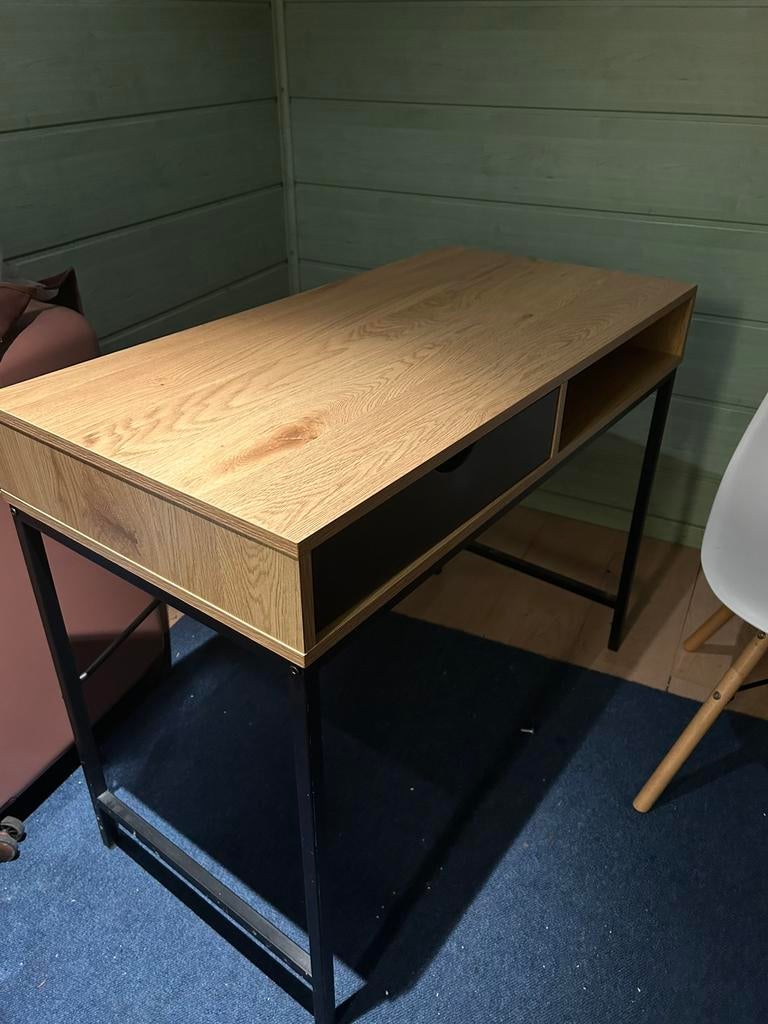 Bureau + Stoel, Ophalen, Zo goed als nieuw