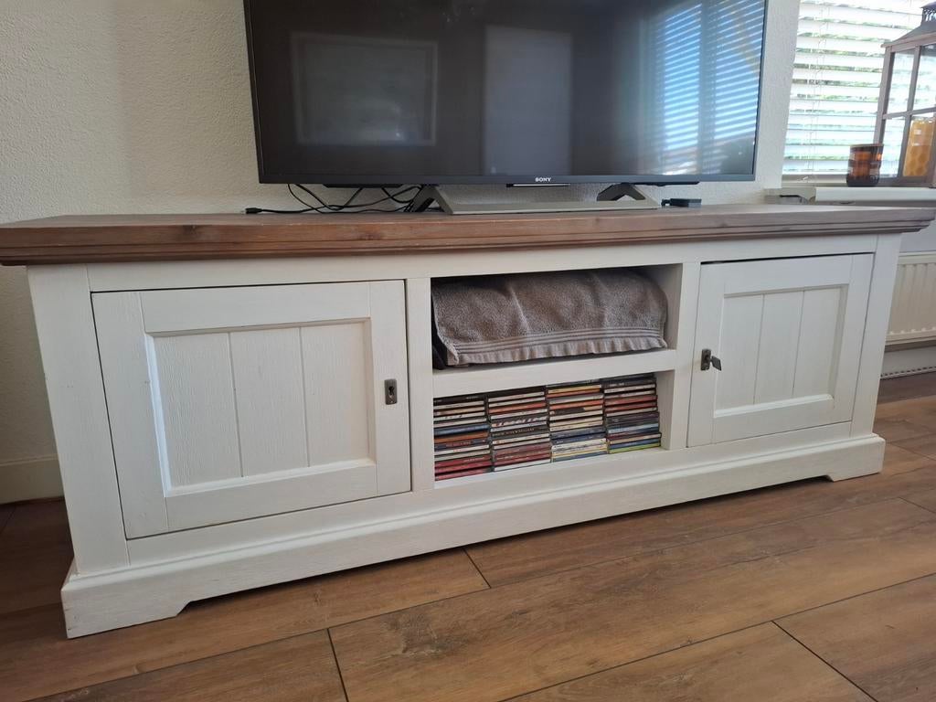 Tv kast van Henzel en Hazel, Ophalen, 150 tot 200 cm, Zo goed als nieuw, Minder dan 100 cm