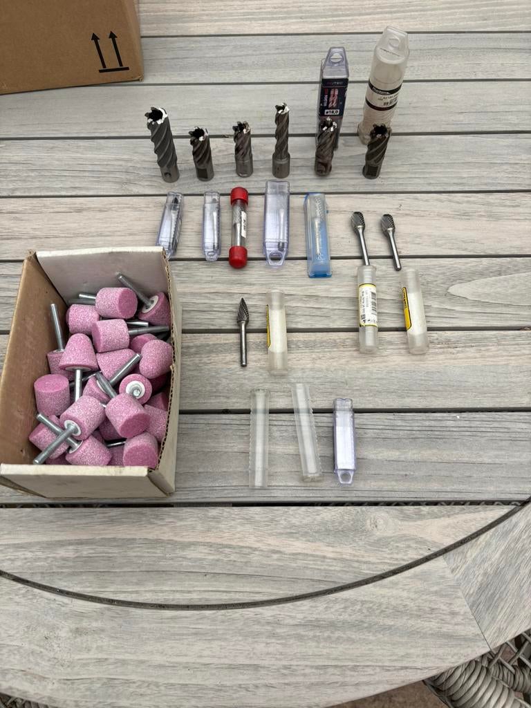 Vrezen metaal bewerking, Ophalen of Verzenden, Zo goed als nieuw, Werkbankslijpmachine