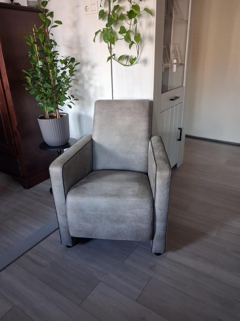 Mooie fauteuil van pronto wonen licht grijs, Verzenden, Zo goed als nieuw, 75 tot 100 cm, 50 tot 75 cm