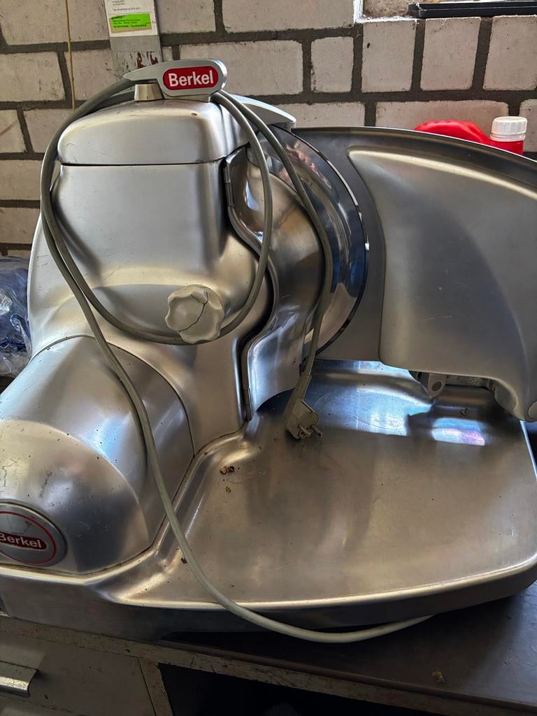 Berkel Vleeswarensnijmachine model 835- Professioneel, Huis en Inrichting, Keuken | Keukenbenodigdheden, Ophalen, Gebruikt