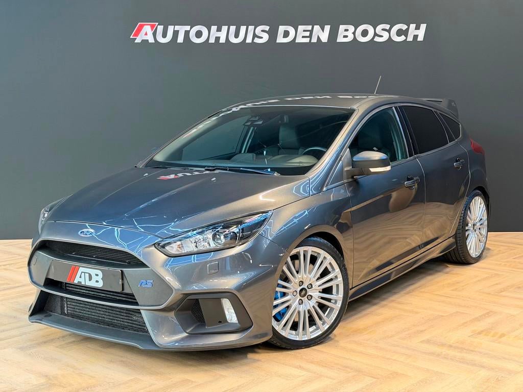 Ford Focus 2.3 RS 350PK - Sony - Camera, Auto's, Gebruikt, 4 cilinders, Leder en Stof, 2261 cc
