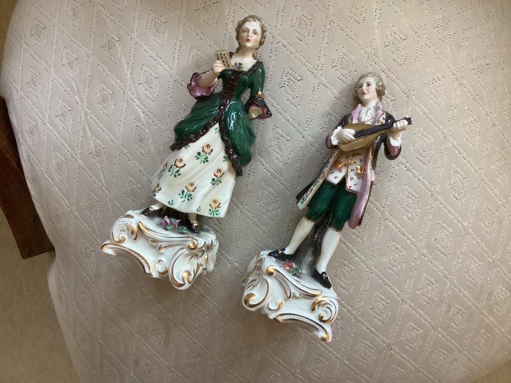 Capo di Monte // Napels licht beschadigd arm ..luit /16.5, Ophalen of Verzenden