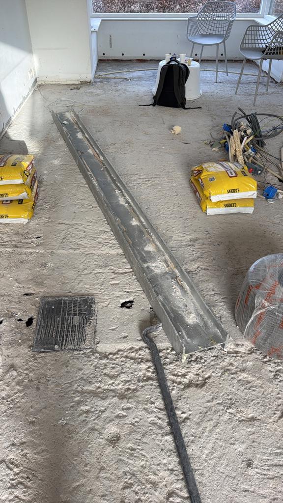 Stalen balk 3 meter lang, 10 cm breed, 20 cm hoog, Doe-het-zelf en Verbouw, Metalen, Ophalen, Gebruikt, IJzer