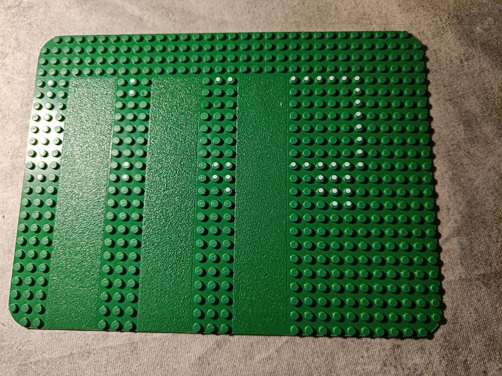 Lego Green Baseplate 24 x 32 with Three Driveways with, Ophalen of Verzenden, Gebruikt, Losse stenen, Lego
