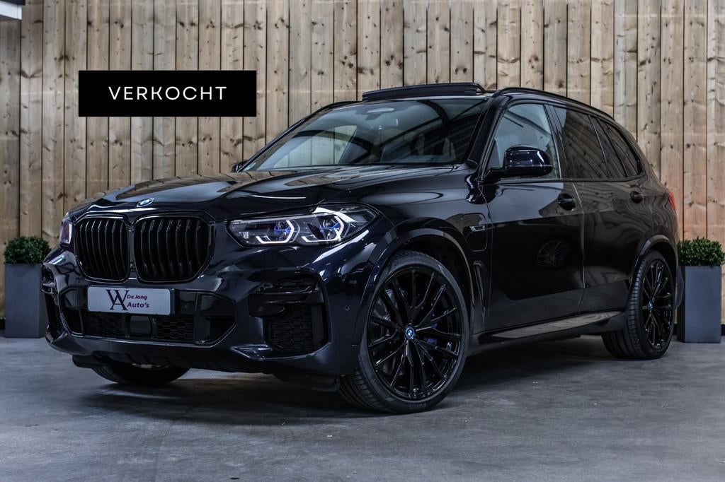 BMW X5 XDrive45e M-Sport *Pano*B&W*4-Wiel besturing*Comfortt, Gebruikt, 394 pk, Leder, Vierwielaandrijving