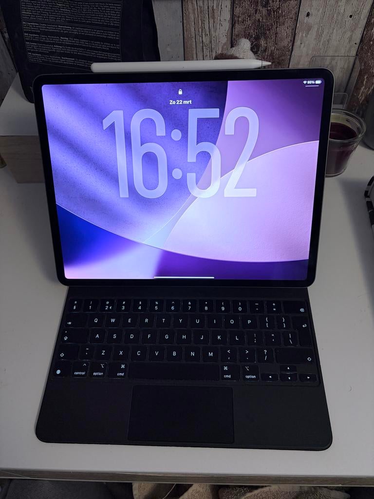iPad Pro 2020 12,9 inch met Magic Keyboard en Apple Pencil, Computers en Software, Apple iPads, 13 inch of meer, Refurbished, Ophalen of Verzenden