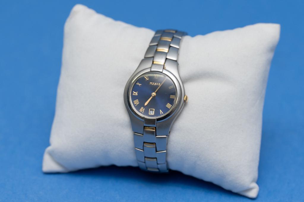 Pulsar dameshorloge, blauwe wijzerplaat, Sieraden, Tassen en Uiterlijk, Horloges | Dames, Overige merken, Staal, Gebruikt, Staal