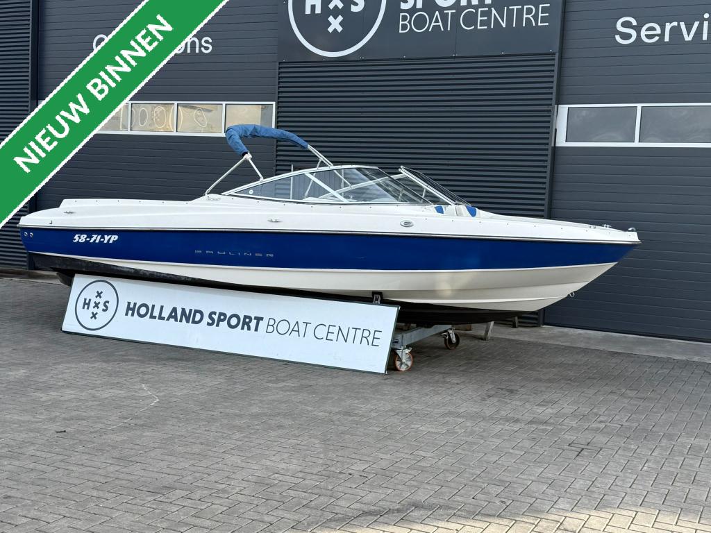 Bayliner 225 Bowrider (bj 2007), Gebruikt, 6 meter of meer, 200 pk of meer, Polyester