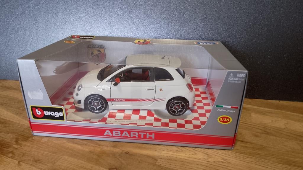 Burago - Fiat 500 Abarth 2008 nieuw  schaal 1:18, Ophalen of Verzenden, Nieuw, Bburago