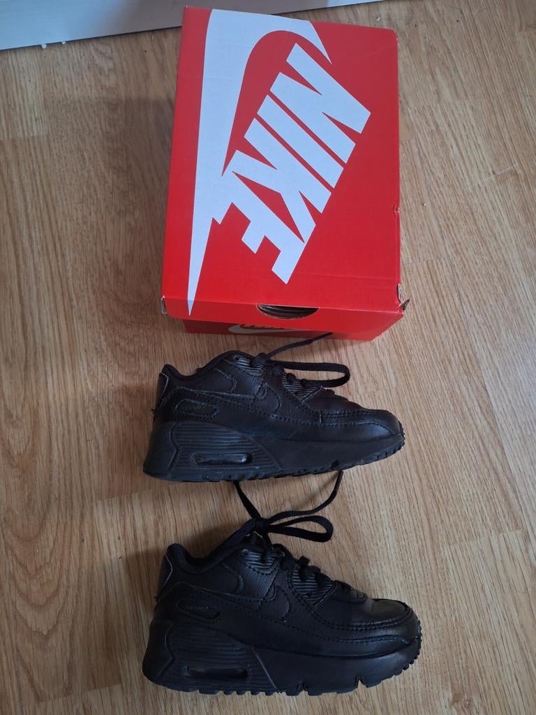 In nette staat zwarte Nike Air max 90. Maat 26 originele., Ophalen of Verzenden, Zo goed als nieuw, Nike air max, Jongen of Meisje