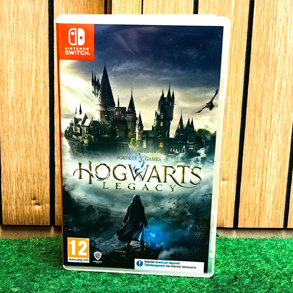 Hogwards Legacy Nintendo Switch Game - In Nette Staat, Nintendo, Zo goed als nieuw, Support@nintendo.com, 11-1 Hokotate-cho, Kamitoba, Minami-ku
Kyoto 601-8501
Japan