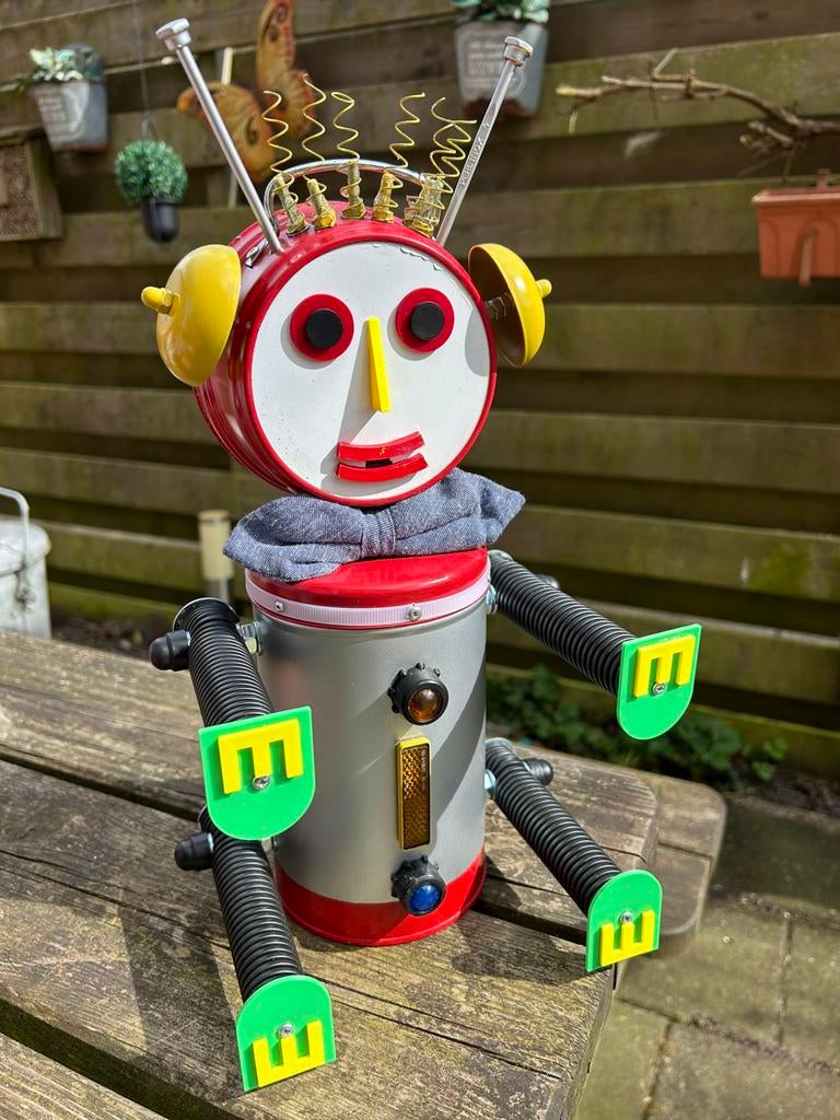 Robin de robot Bassie en Adriaan pop, Ophalen, Gebruikt