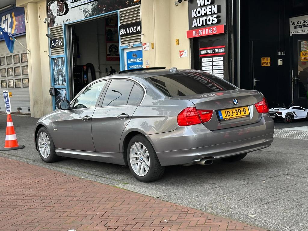 BMW 3-serie 320i Automaat Clima Navi Leer Schuifdak, Euro 5, 4 cilinders, Leder, 170 pk