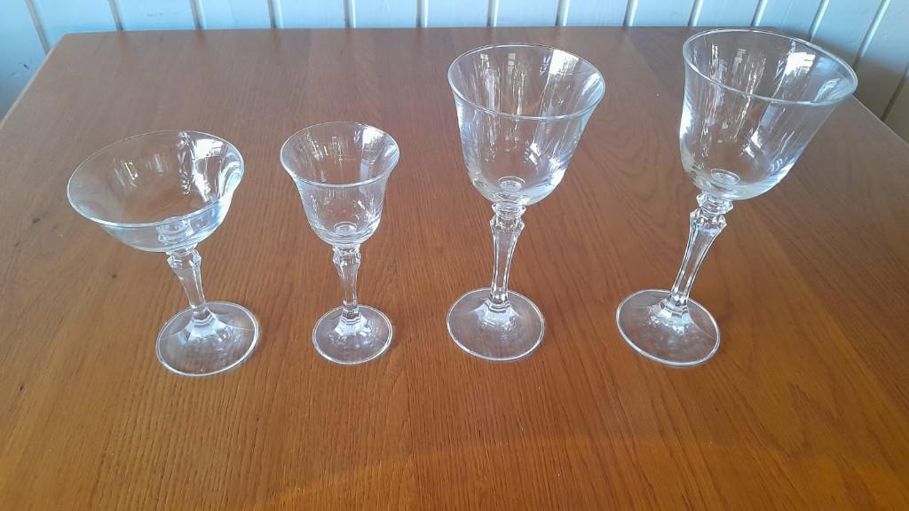 Kristallen wijnglazen, Ophalen