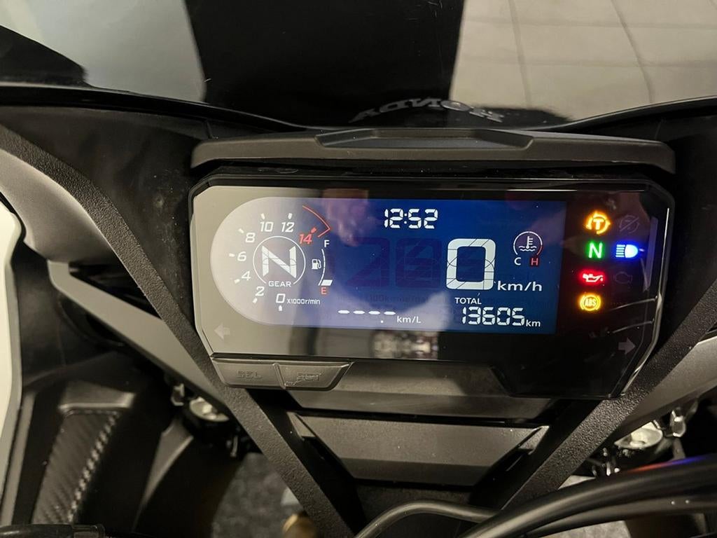 Honda CBR 650 R (bj 2021) - foto 2