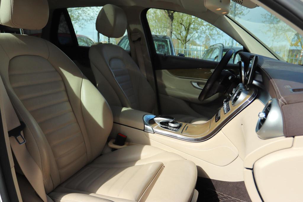 MERCEDES-BENZ GLC-KLASSE 250 4MATIC PRESTIGE | PANO | LED |, Automaat, 15 km/l, Gebruikt, 4 cilinders