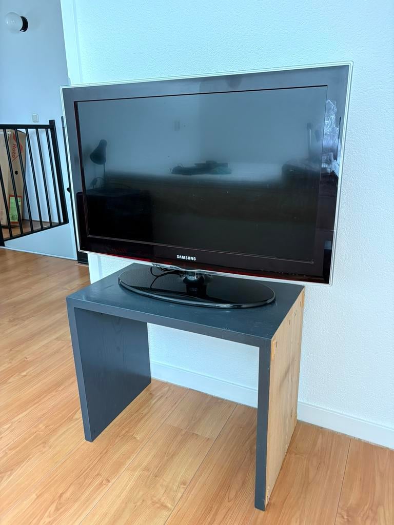 Samsung tv 32 inch, Ophalen, Zo goed als nieuw, 100 cm of meer, 50 Hz