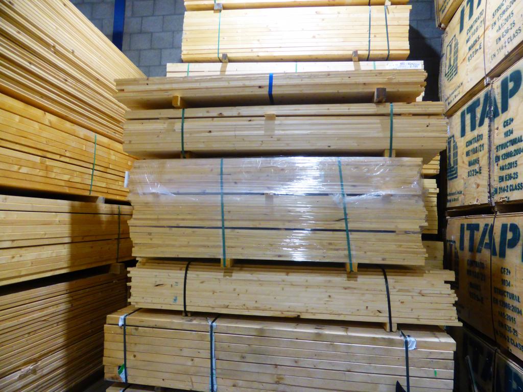 Goedkope vuren latten, Ophalen, Nieuw