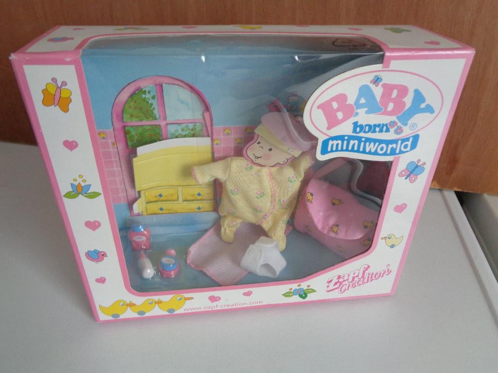 Mini Baby Born .Verzorgings-set.  Nieuw in doos., Kinderen en Baby's, Speelgoed | Poppen, Ophalen of Verzenden, Nieuw, Babypop