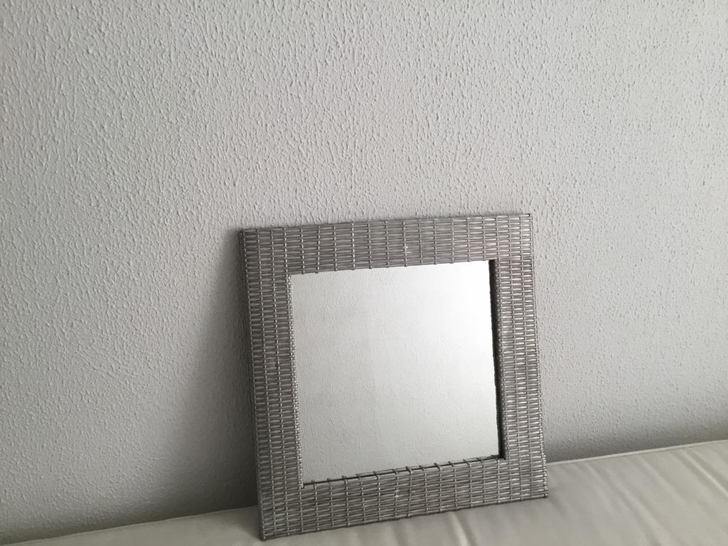 TUIN    SPIEGEL         (  41,1/2  x  41,1/2  cm  ), Minder dan 50 cm, Vierkant, Ophalen of Verzenden, Zo goed als nieuw