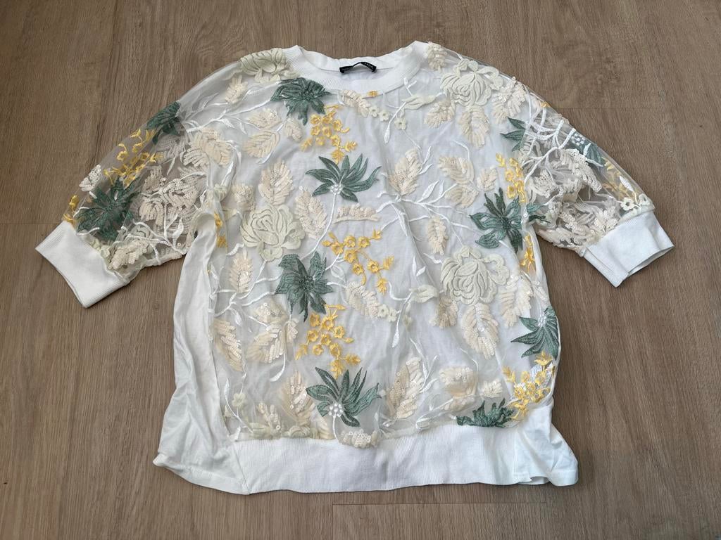 Zara blouse met bloemenborduursels Maat S/M, Kleding | Dames, Blouses en Tunieken, Ophalen of Verzenden, Zo goed als nieuw, Maat 38/40 (M)