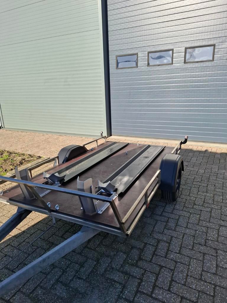 Te huur: Motor aanhanger voor 1 of 2 motoren, Motoren, Accessoires | Overige, Ophalen, Nieuw