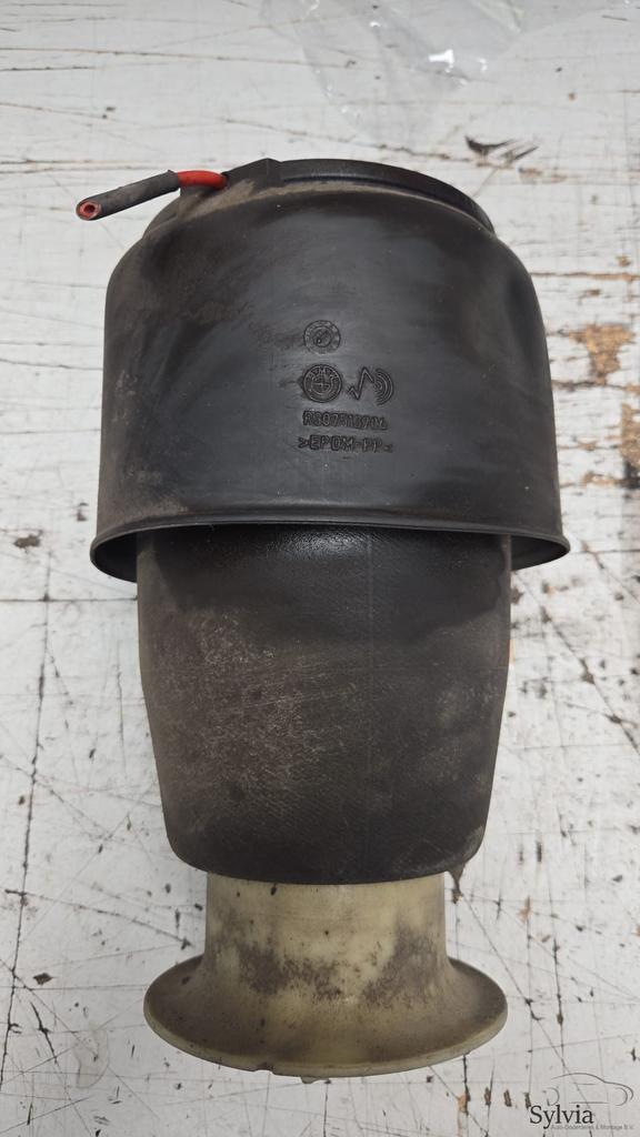 Luchtbalg luchtveer achter BMW 5 serie F11 + LCI 37106784379, Gebruikt, -, -, Ophalen of Verzenden