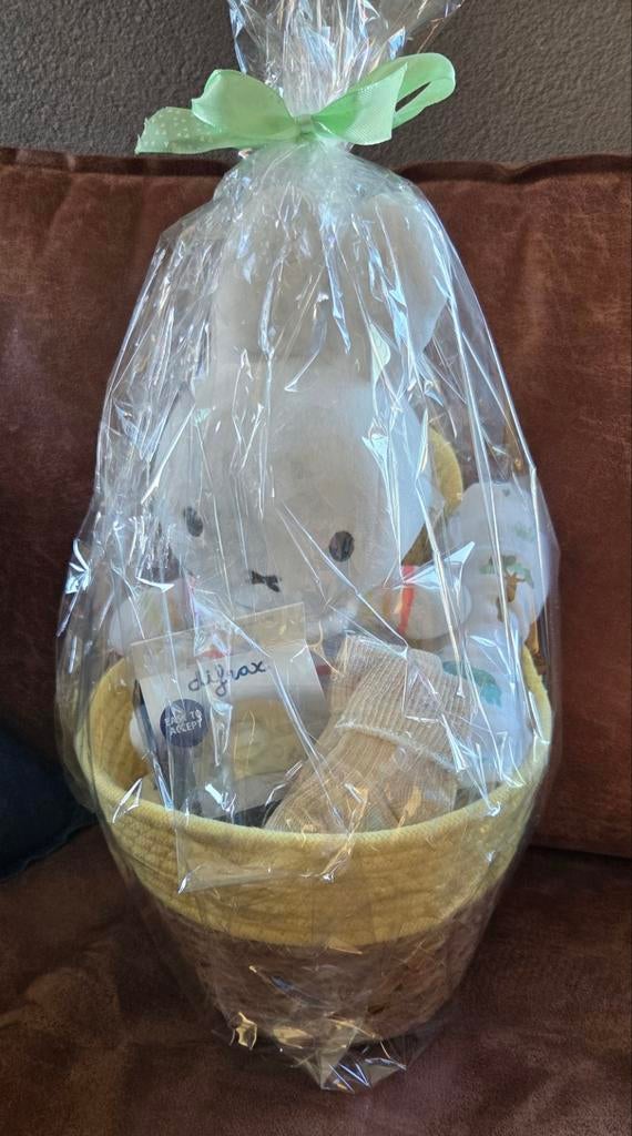 Kraammandje Nijntje met knuffel, sokjes, doek en speen, Kinderen en Baby's, Kraamcadeaus en Geboorteborden, Ophalen of Verzenden