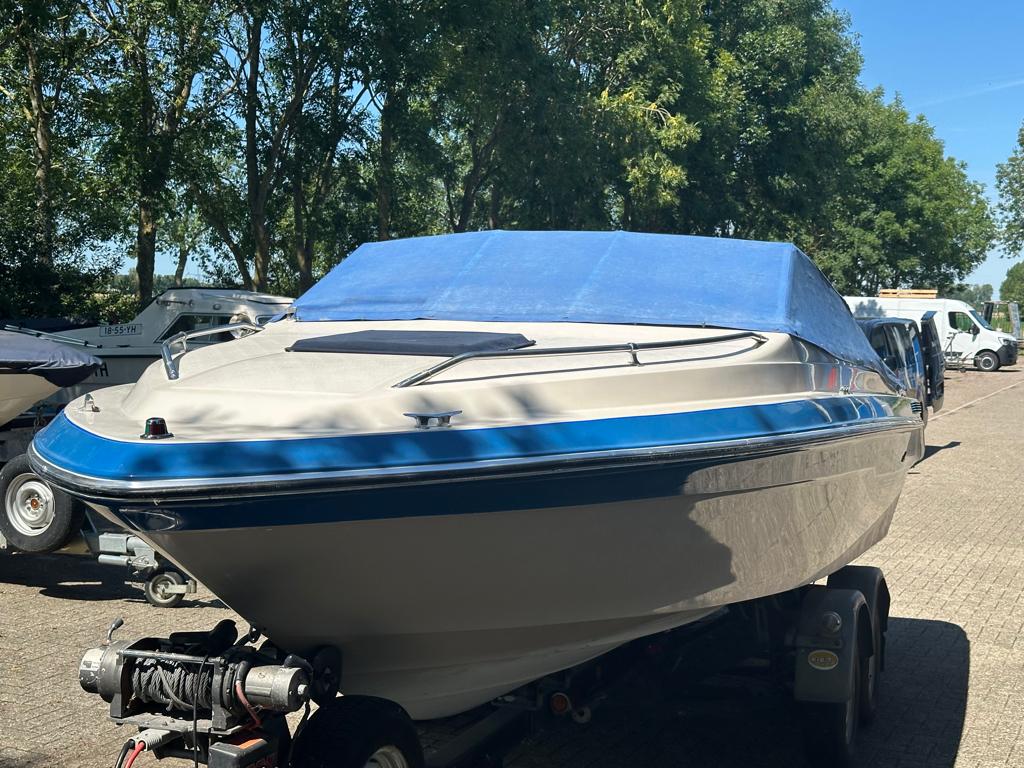 Sea Ray Cuddy Seville 4,3L v6, Ophalen, Gebruikt, Binnenboordmotor, 6 meter of meer