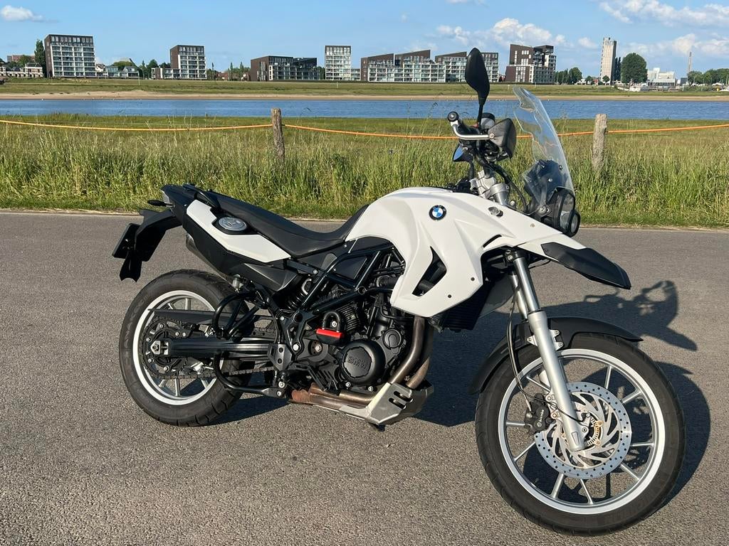 BMW F650 gs wit, 2 cilinders, Motorrijbewijs A, Particulier, Meer dan 35 kW
