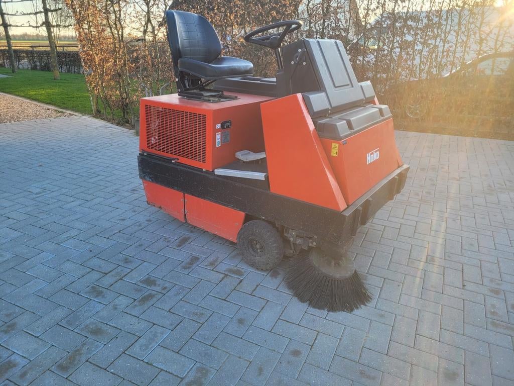 Hako-Jonas 1100 Veegmachine, Ophalen of Verzenden