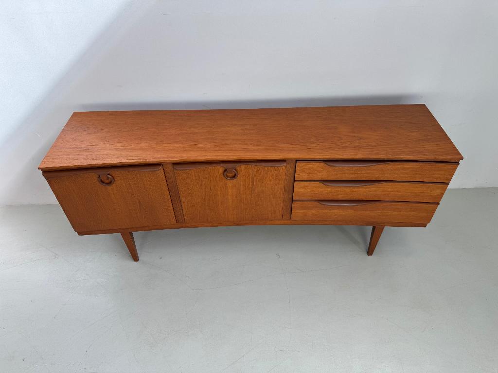 Uniek vintage dressoir, Verzenden, Zo goed als nieuw, 25 tot 50 cm, 150 tot 200 cm