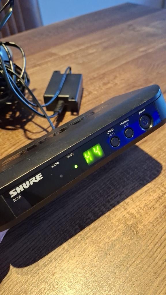 Shure BLX4 met BLX1 S8, Ophalen of Verzenden, Zo goed als nieuw, Overige typen, Draadloos