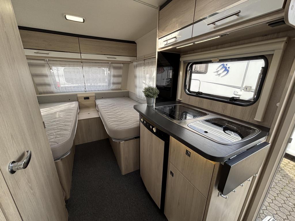 Caravelair Antares Style 450 Enkele bedden en mover, Caravans en Kamperen, Caravans, Schokbreker, Bedrijf, Treinzit, 750 - 1000 kg