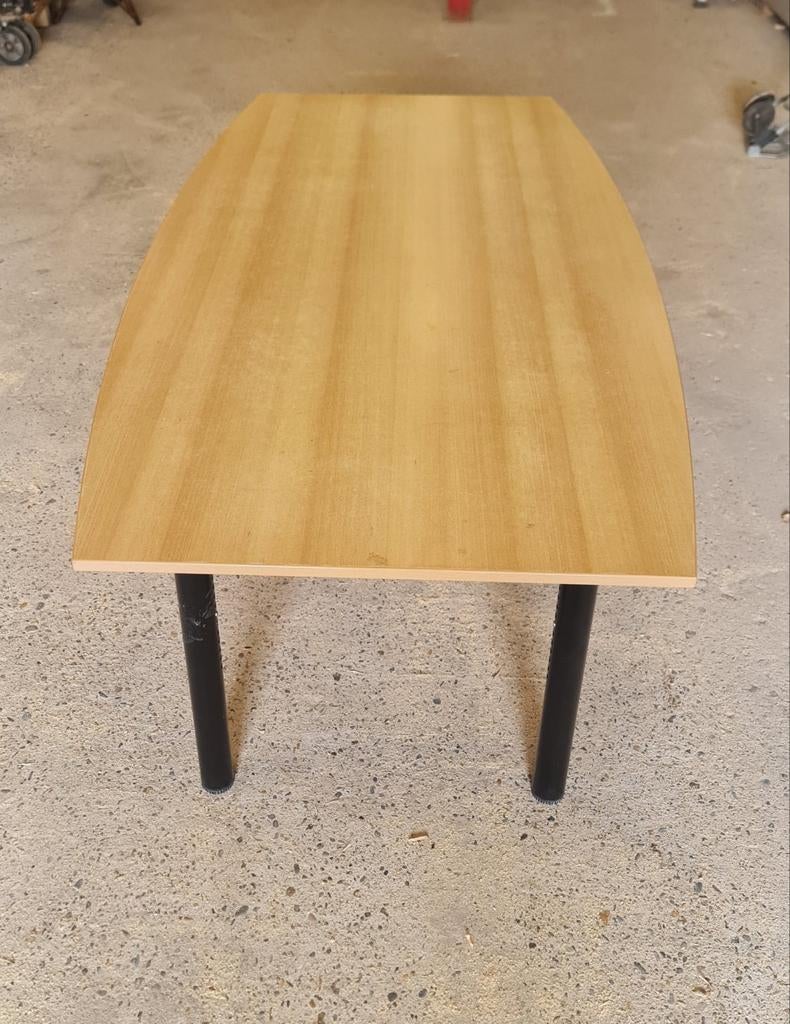 Tafel. Verstelbare poten., Ophalen, 50 tot 100 cm, Zo goed als nieuw, Vijf personen of meer