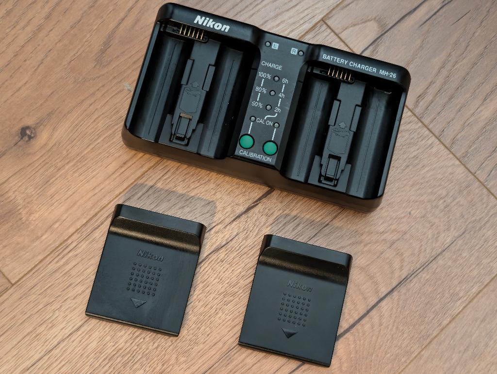 Nikon MH-26 snellader, duolader EN-EL18 (a,b,c) D4, D5, D6, Verzenden, Zo goed als nieuw