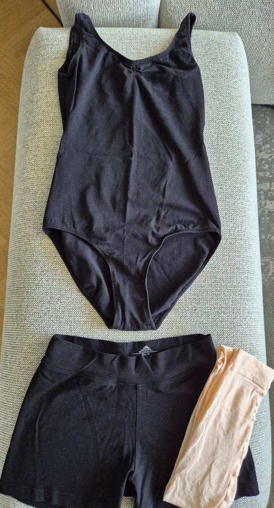 ZGAN Balletpakje + spitzen maillot Dancer Dancewear, Verzenden, Zo goed als nieuw, Kleding