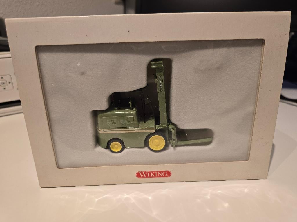 Clark vork heftruck 1/25, Wiking, Ophalen of Verzenden, Zo goed als nieuw, Overige typen