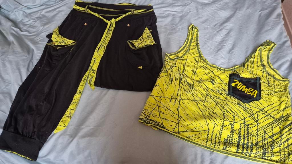Partij Zumba kleding maat L, Kleding | Dames, Sportkleding, Ophalen of Verzenden, Orginele Zumba merk, Gedragen, Maat 42/44 (L)