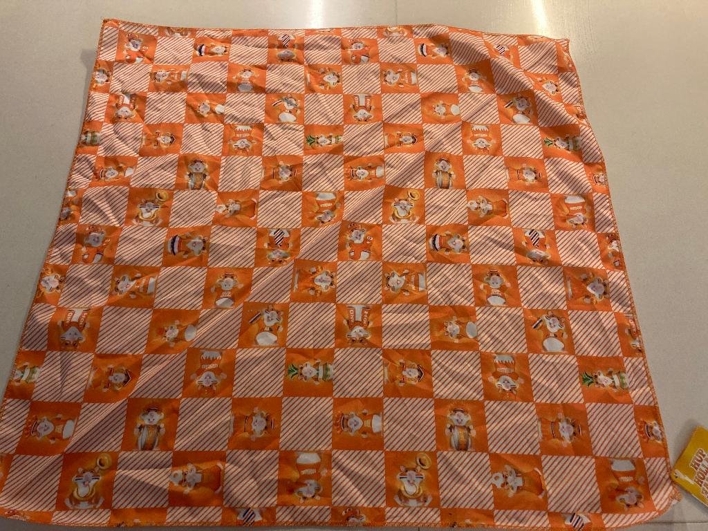 Voetbal Hup holland hamsters bandana nieuw + kaartje oranje, Albert Heijn, Nieuw, Accessoires, Oranje of Koningsdag