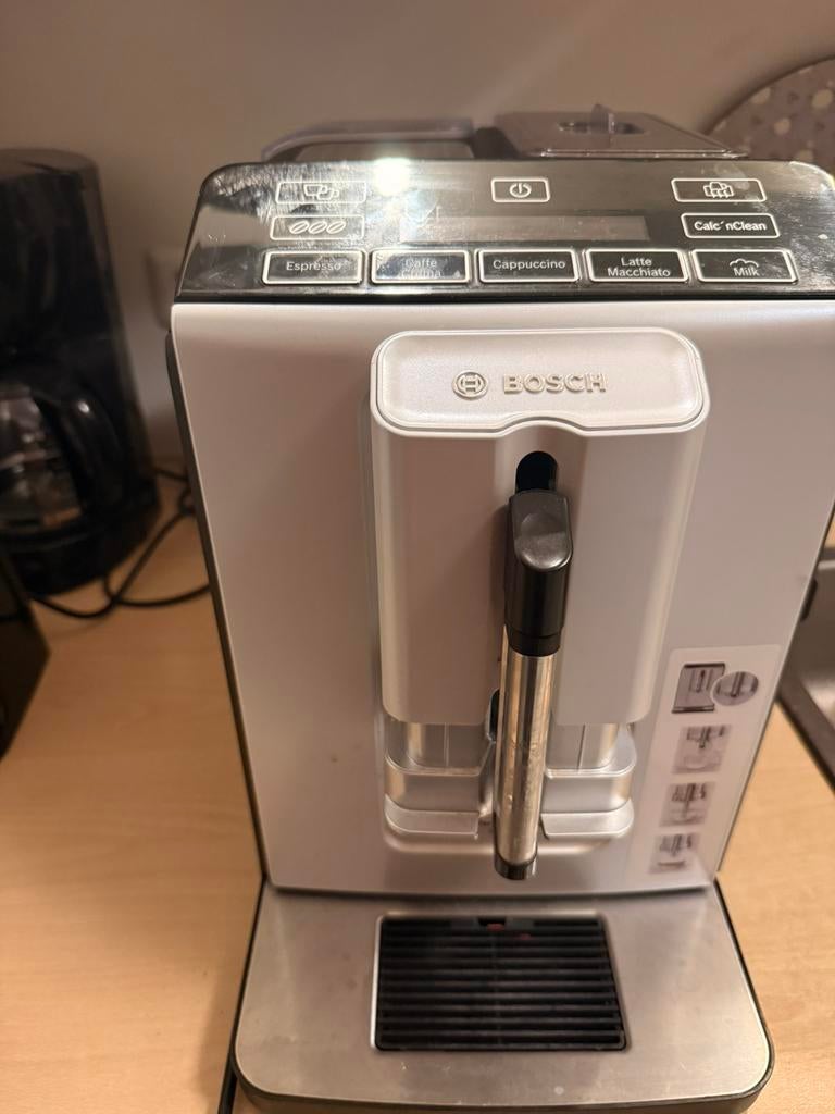 Bosch koffiezetapparaat, Ophalen, Zo goed als nieuw, Koffiemachine